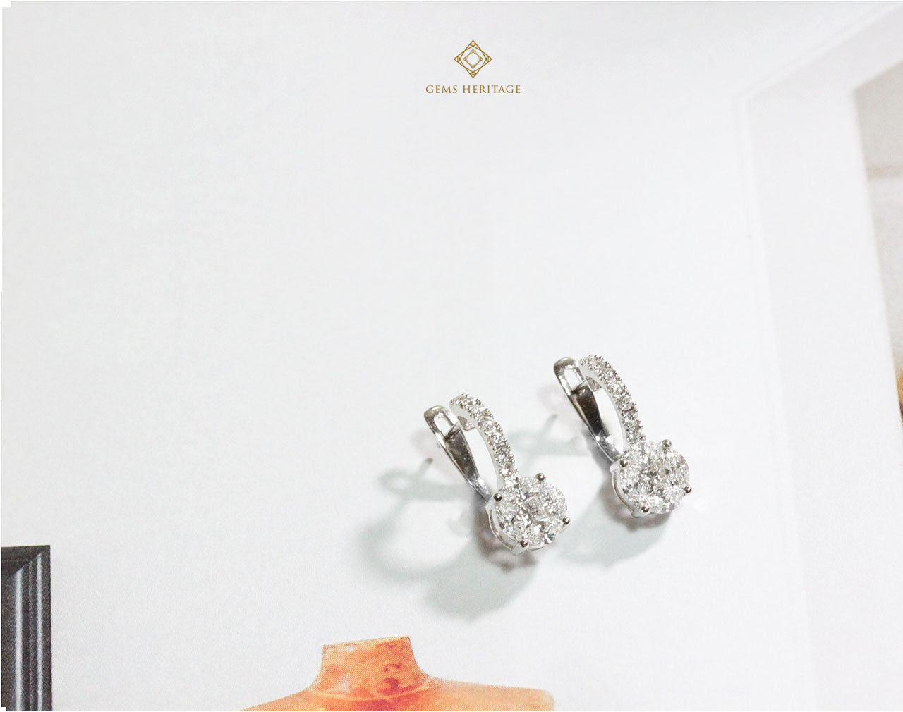 Illusion setting Diamond earrings with small hoops (erwg089)