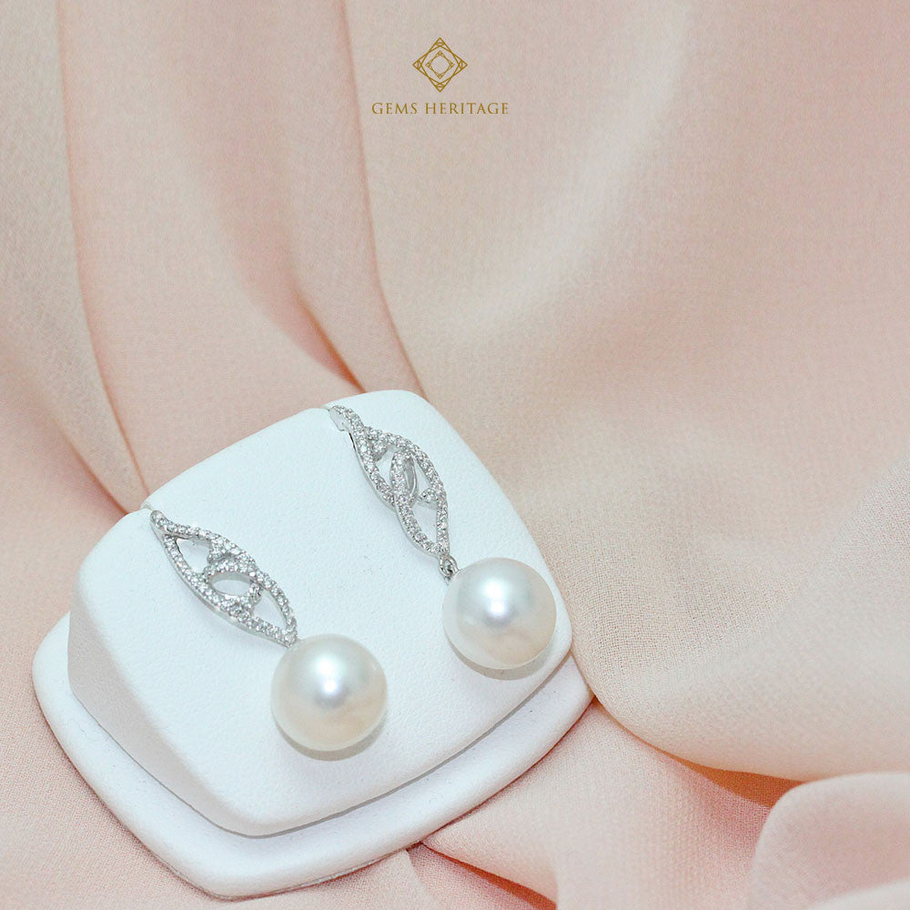 Sweet drop diamond and South sea pearl earrings