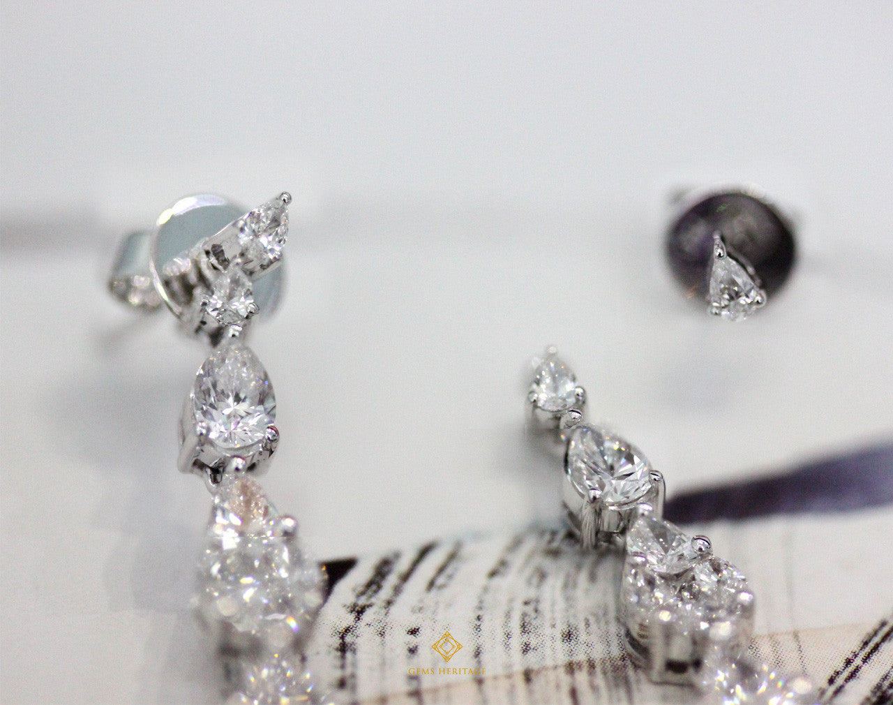 Drops diamond earrings (erwg082)