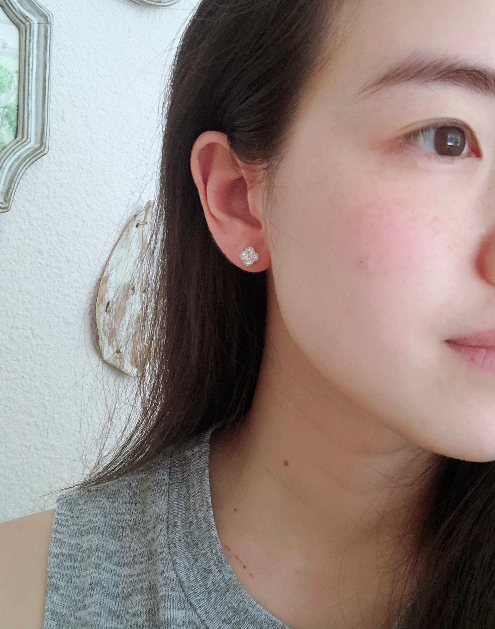 Mini Flower diamond earrings (erwg139)