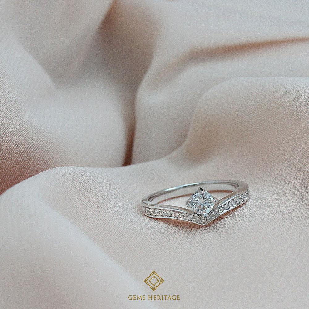 Crown Diamond ring