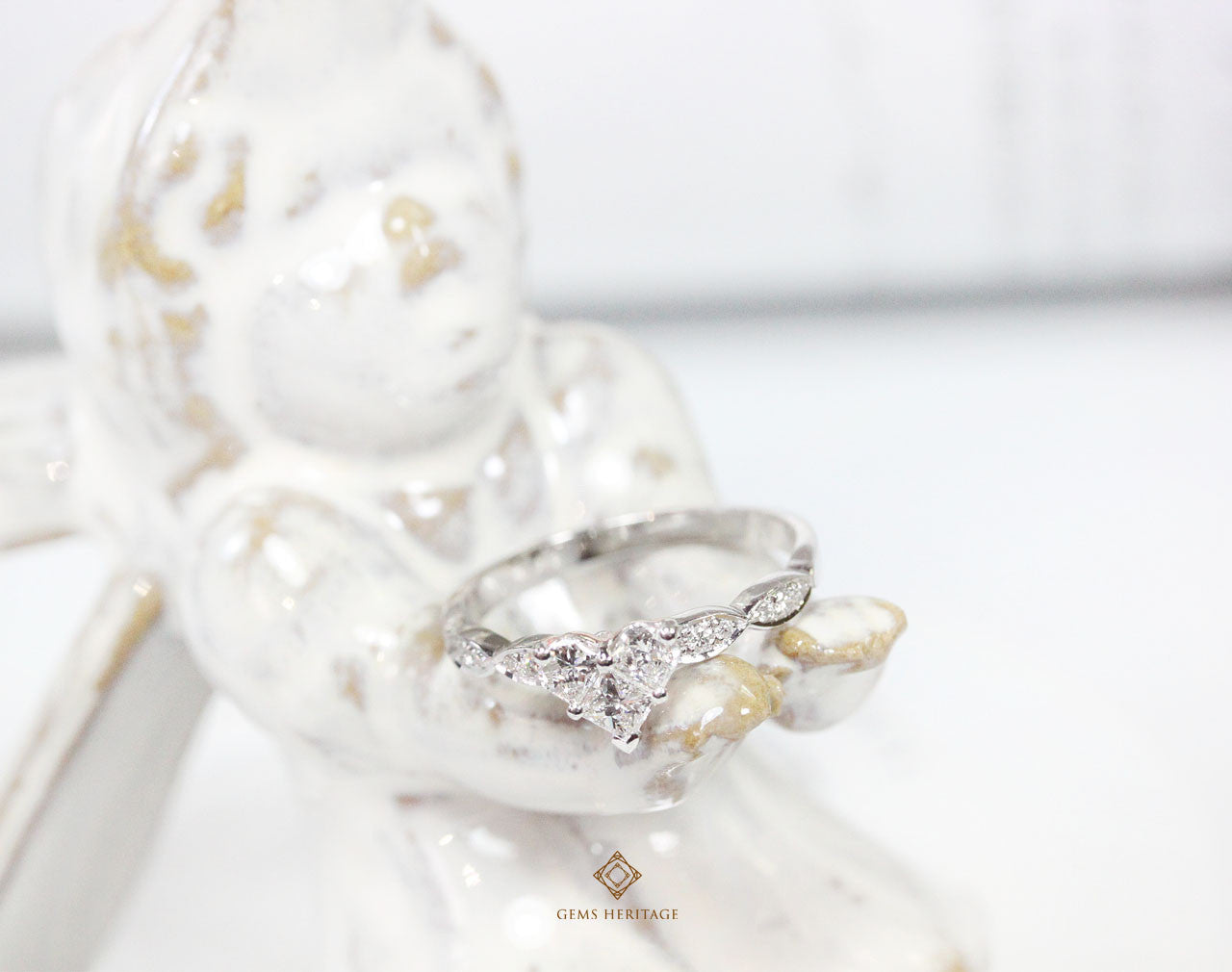 Romantic hearts Diamond ring