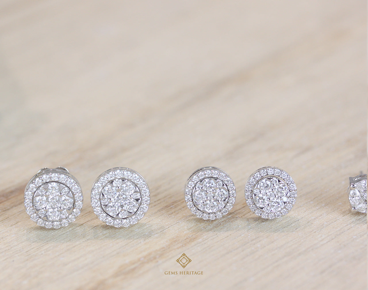 Round illusion earring with adaptable drop dewn halo