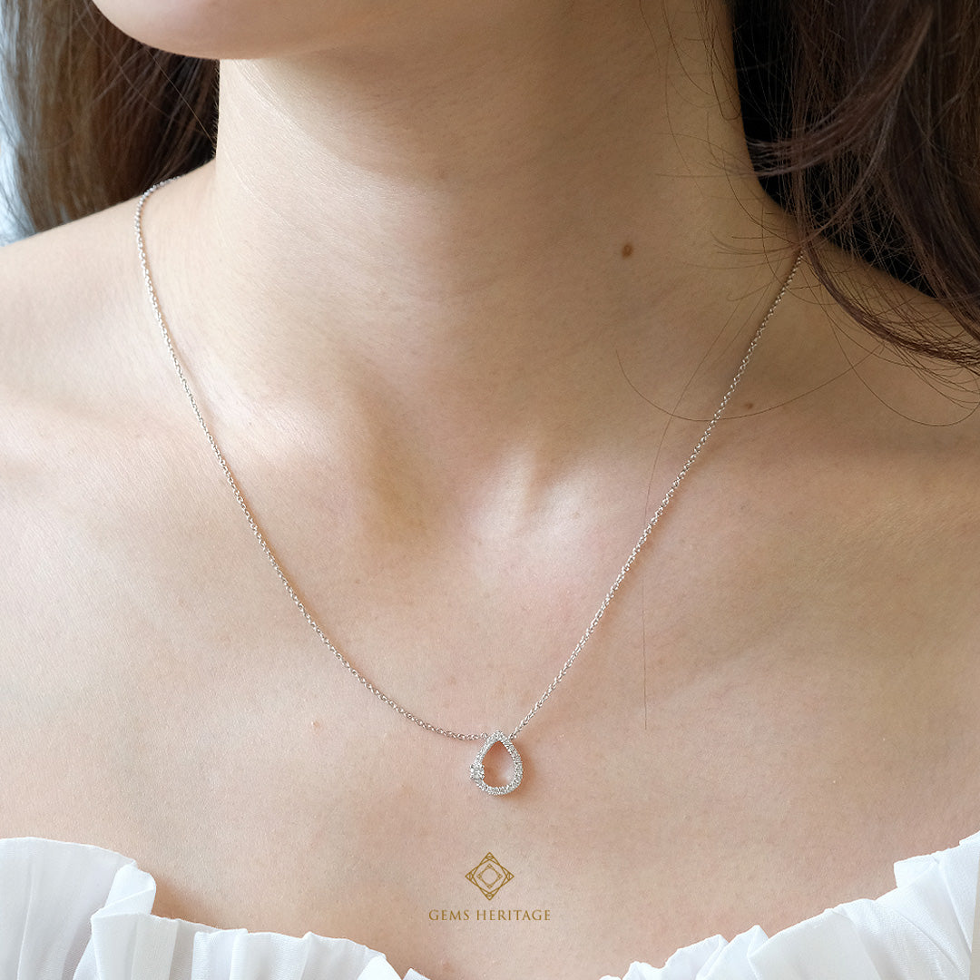 Lovely pear shape diamond pendant (pdwg53)