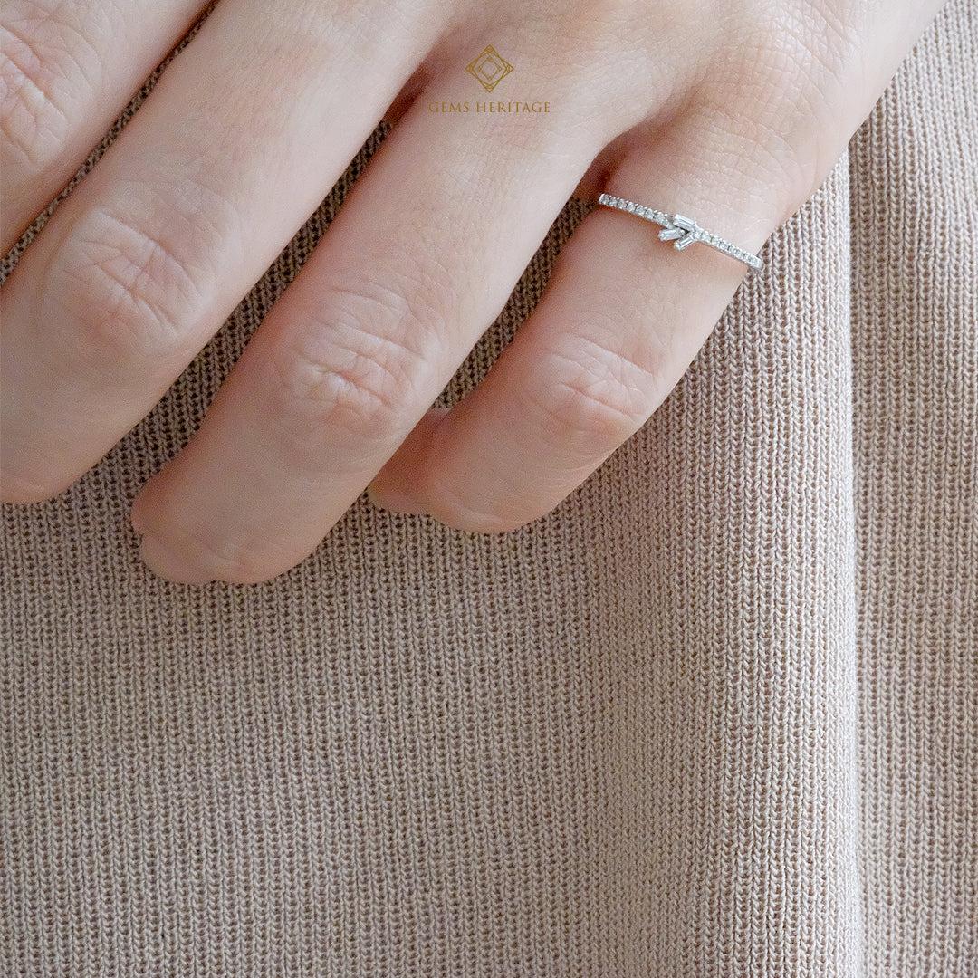 Mini Baguette diamond ring
