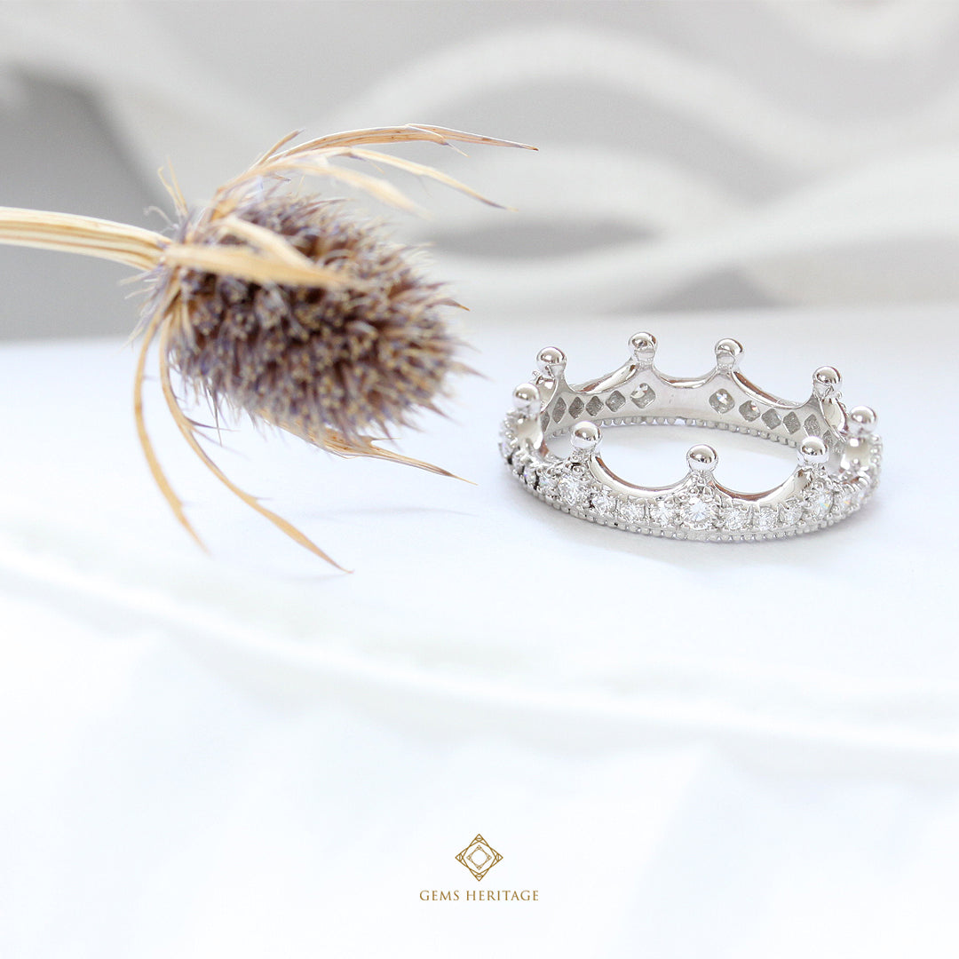 lovely crown diamond ring